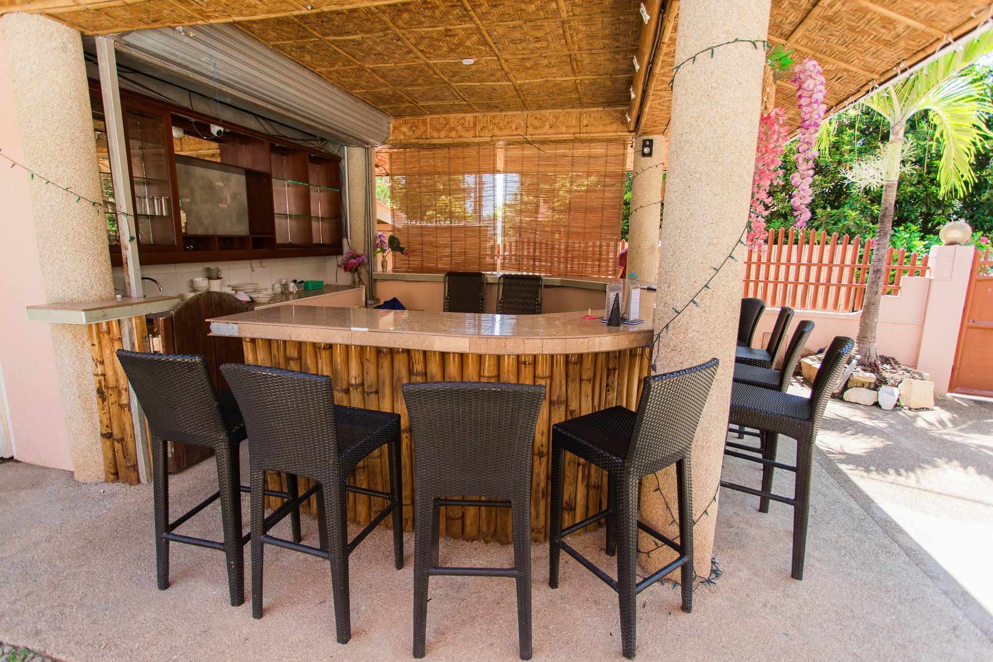 Conrada'S Place Hotel And Resort Đảo Đảo Panglao Ngoại thất bức ảnh